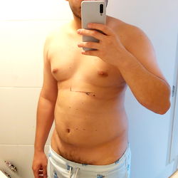 Heitor's Shirtless Mirror Selfie