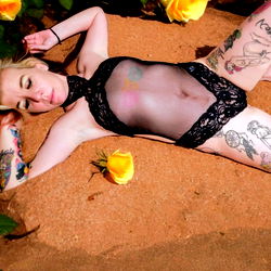 annie_stesia_xo photo