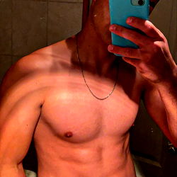 Andrés Cruz, a Model with Tattoos and Fitness-Centric Style