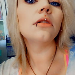 Ms.Jones: The Elegant Vixen of Arkansas