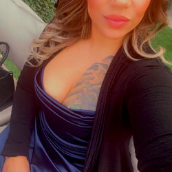 OnlyFans Model UrfaVoriteMiXBreed