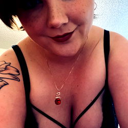 Model Cherry Pearl on OnlyFans, 25 years old.