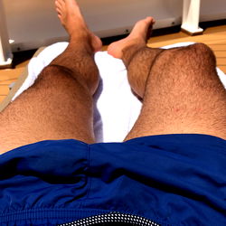 Chillaxing at the beach with Robbo2013