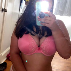 Amanda David, Beautiful OnlyFans Model in Red Lingerie