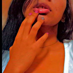 Exciting Onlyfans Model 🍒Xandra🍑