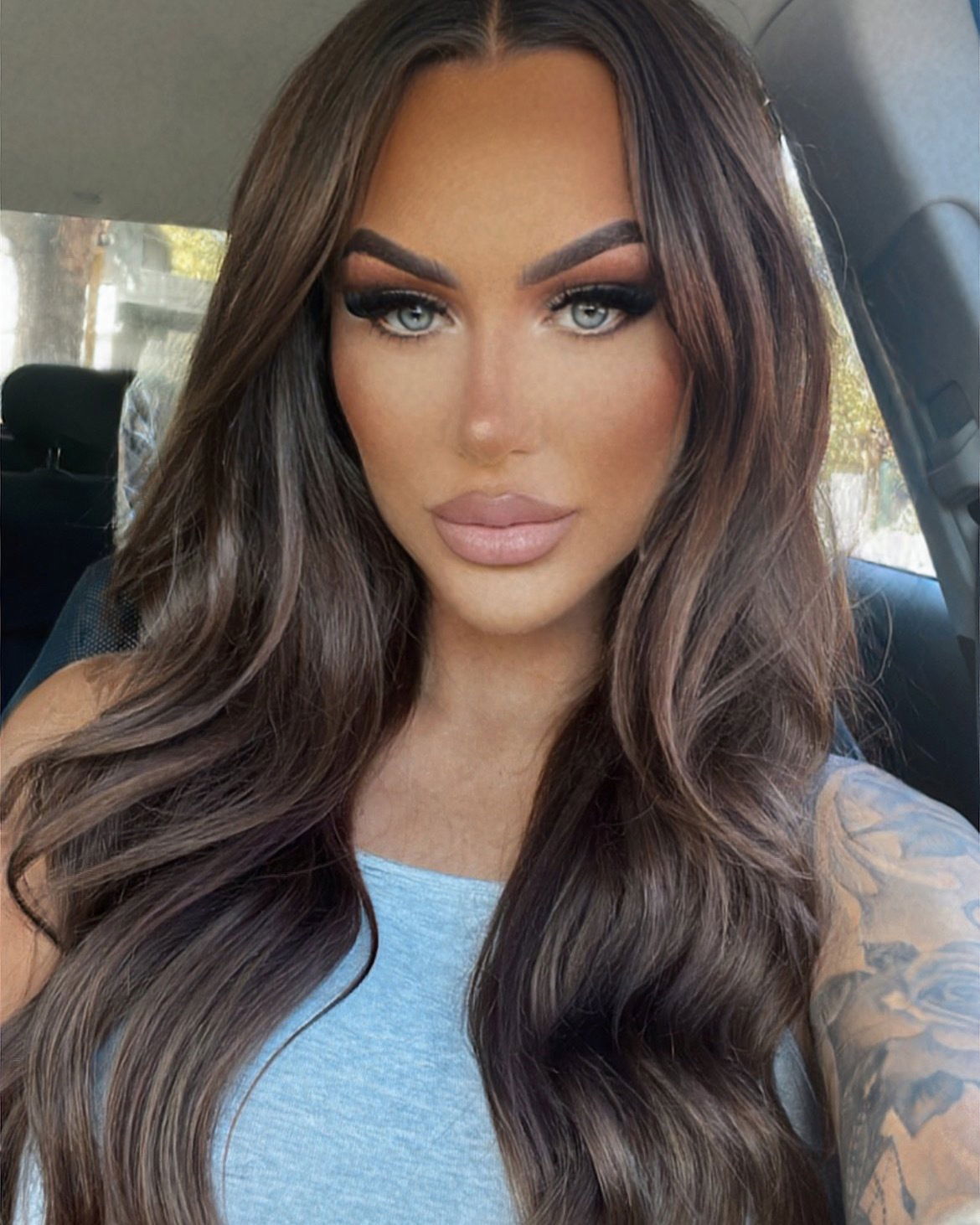 𝓥𝓮𝓮 𝓥𝓮𝓷𝓽𝓾𝓻𝓮🤍 photo