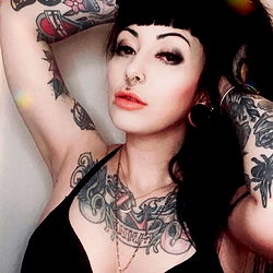 CosmicKitten: A UK OnlyFans Model