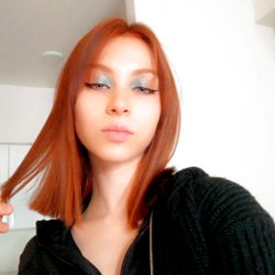 Model Evelyn's OnlyFans Post