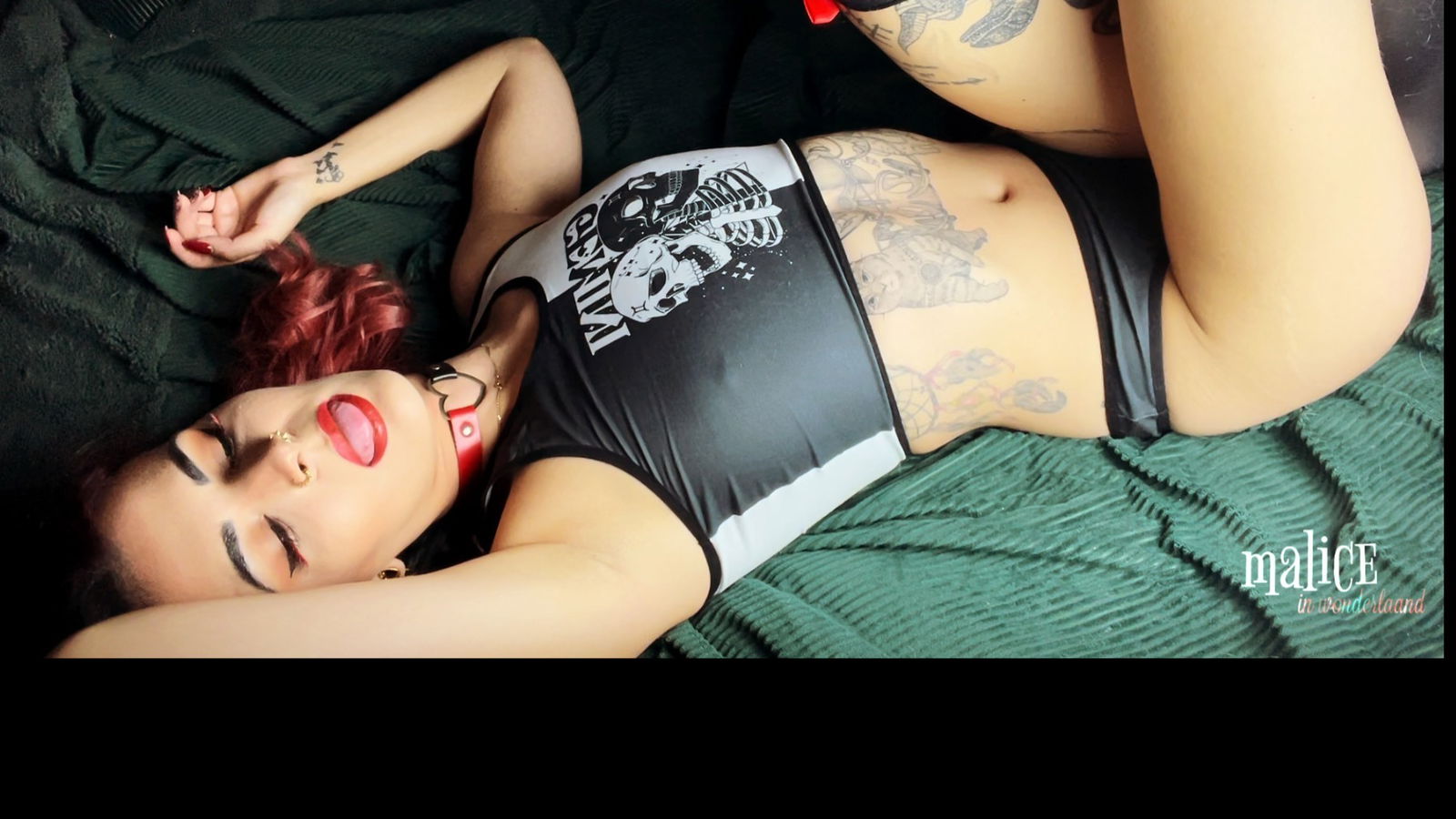 Malice in wonderlaand photo