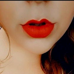 Amora Fay: Indiana's Enchanting Lip Artist