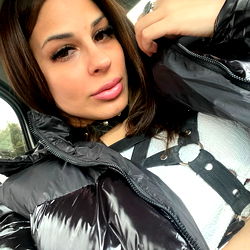 Jesica_bou's Onlyfans Catalogue: A Detailed Review