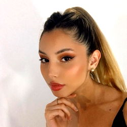 Zoe❤️‍🔥 - Model Photo