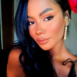 Amely Brown - OnlyFans Model