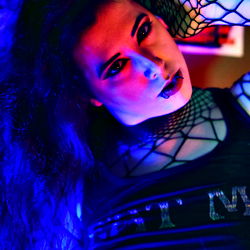 Stylish Gothic Vixen Alyss Winkler