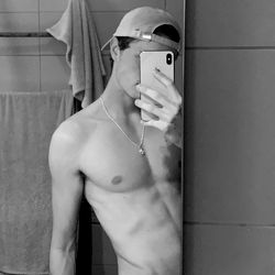 James: A Model in Paris