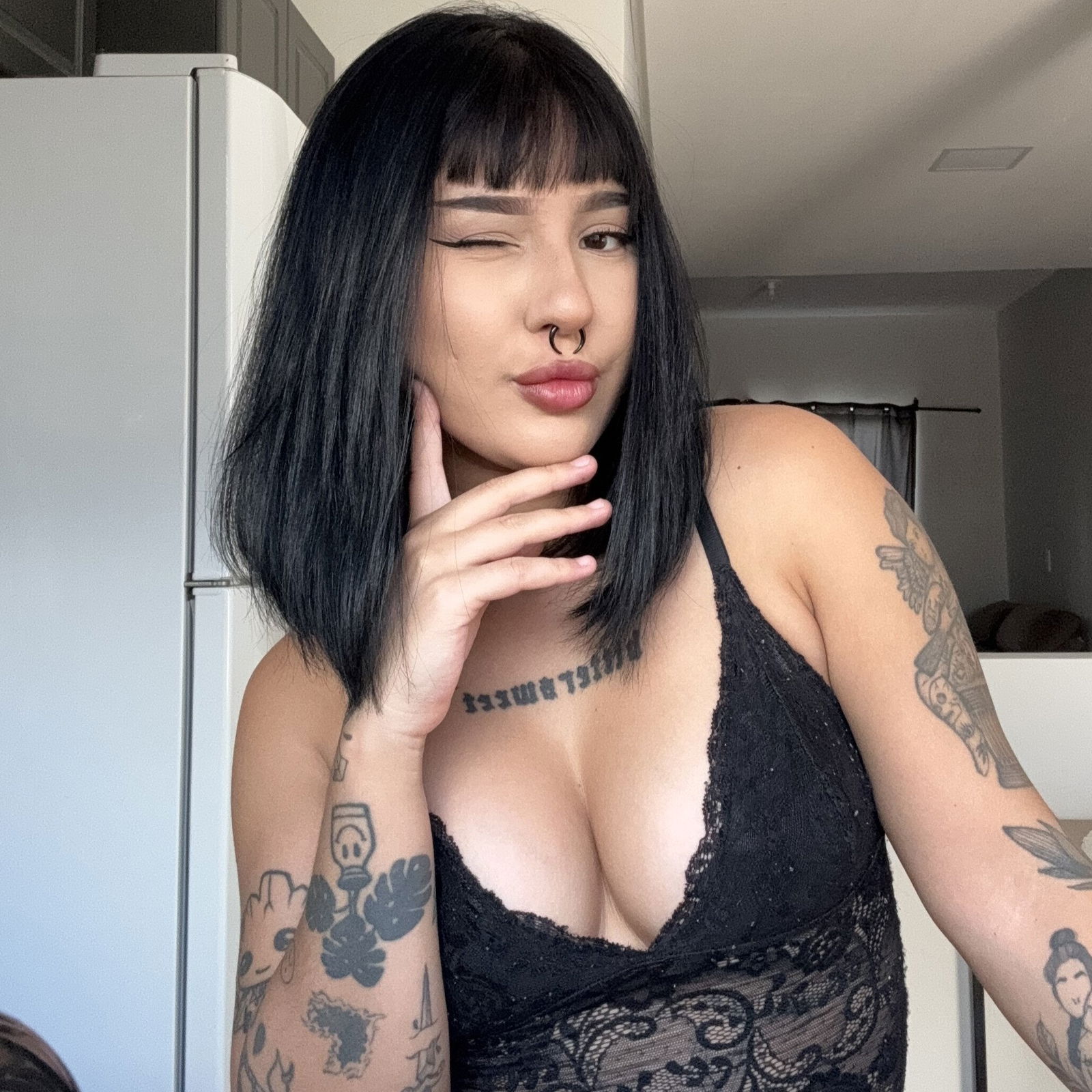 Rafaela Ferrari🖤 photo