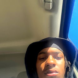 Model Photograph with DiccHandsome of Memphis Tennessee