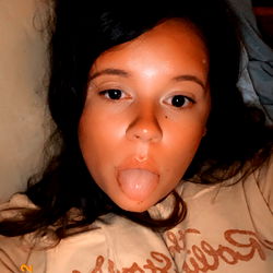 Anna Brickhouse: A Model's Moment