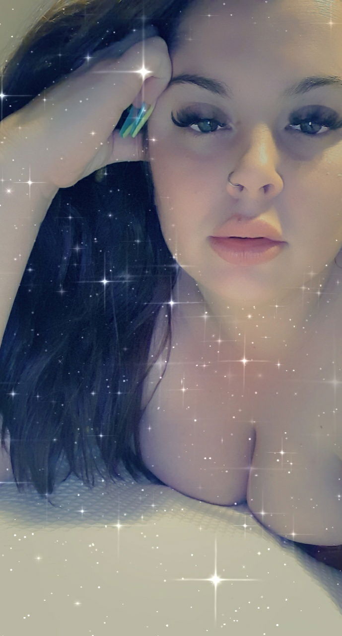 Stefanii_hotwife photo