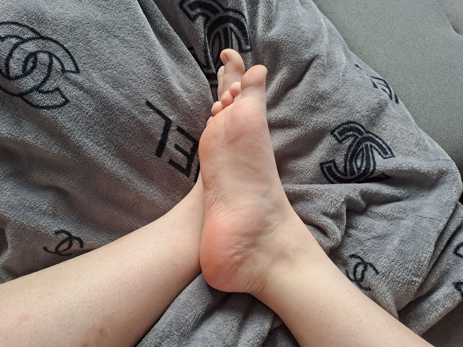 Ghosties Feeties photo