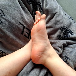 Ghosties Feeties photo