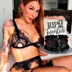 Sah Vabien, a Canadian OnlyFans Model