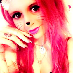 Alyssa Welsh Model Photo