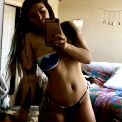 OnlyFans Model 🥀Amber🥀 Sharing a Bikini Selfie