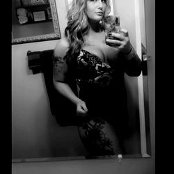 Instagram Post with OnlyFans Model - AmazonianXSass