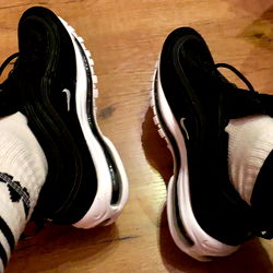 socks.sneakers.88 photo