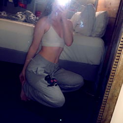 Aesthetically Pleasing Instagram Influencer