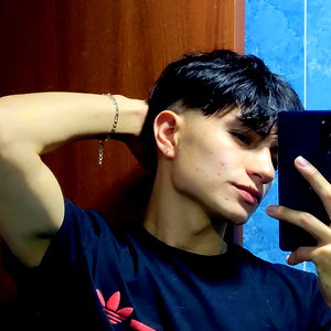 Jhoban Dรญaz ๐ฆ photo