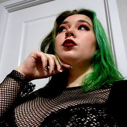 Serenity, a Model for Onlyfans