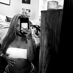 OnlyFans Model Winter: Unique, Intimate Content