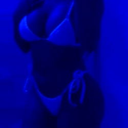 Star's Blue Bikini Bath Time