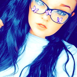 Cute Model Luna Yeo, From Montana