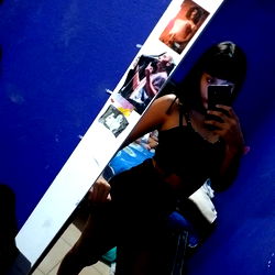 Model Gabi from Lanus: Striking a Confident Pose