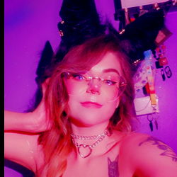 Annie's OnlyFans Moment