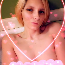 OnlyFans Model Kawaii Potato in Proud Post-Shower