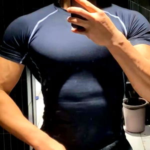 ๅญ็พฝๅธๅ
photo