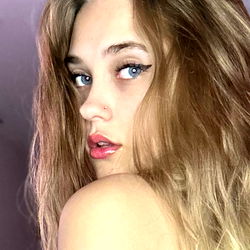 OnlyFans Luna Model Shoot