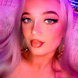 Erika Rae's Captivating OnlyFans Photoshoot