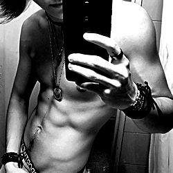 OnlyFans Model Edwild: Shirtless and Fit