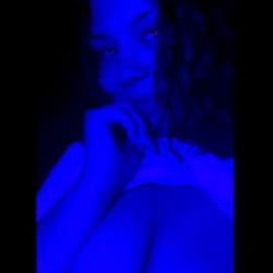 OnlyFans model Lavenda posing for her fans