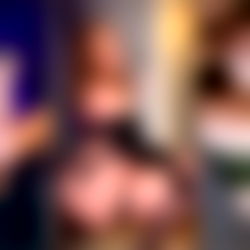 Scarlet Iris โ๏ธ photo