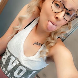 Ashley's Funny Moment in the Kitchen