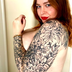 Tattooed OnlyFans Model
