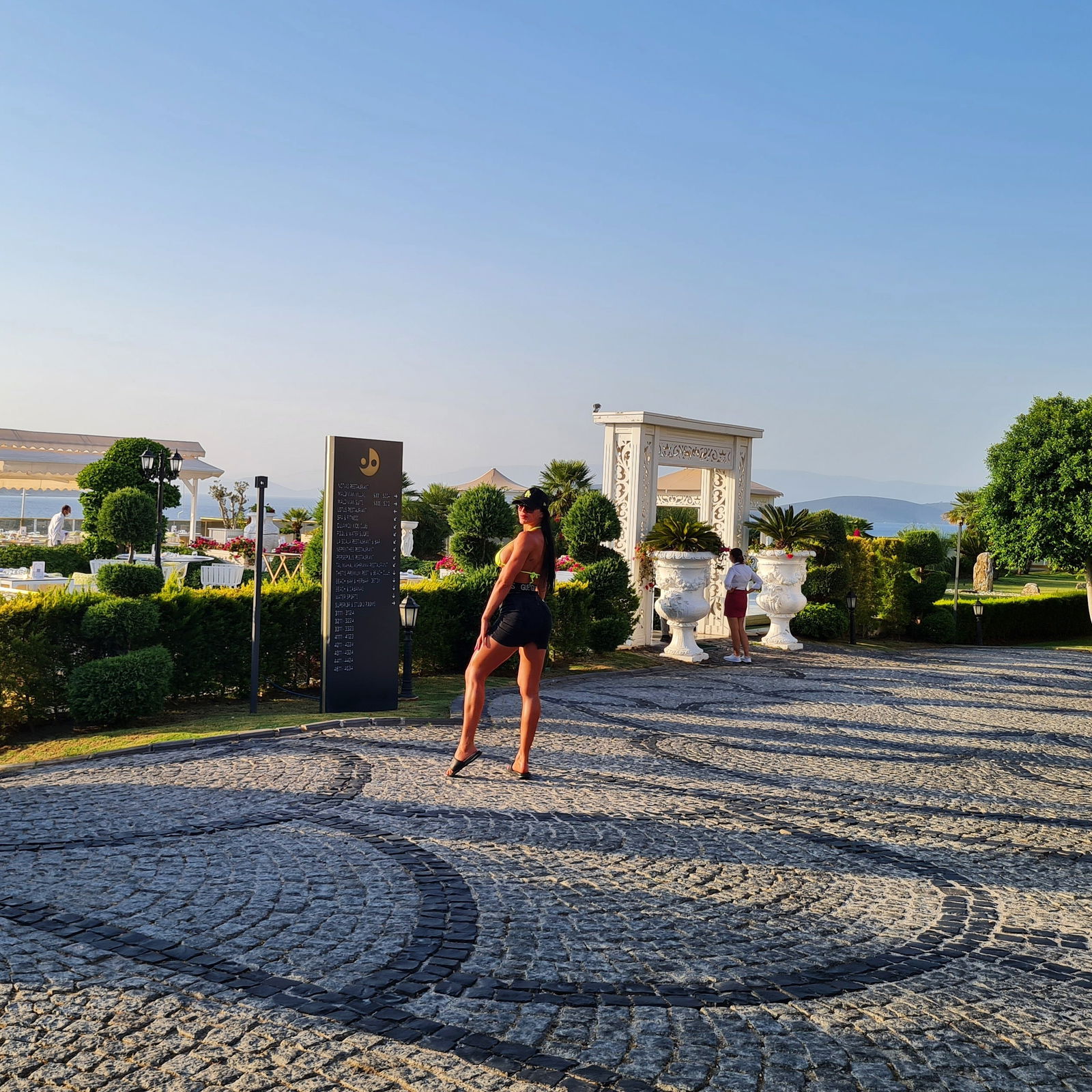 Adeline_Muscle_Queen photo