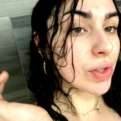 Lizaa, the Sensational OnlyFans Model