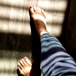 Only Feet, Polynesian Model